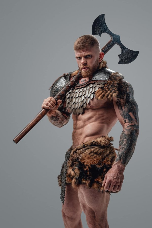 L'éphémère puissant : comment les tatouages temporaires viking captivent le regard sans engagement permanent ?