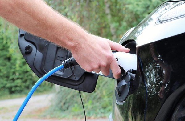 Quels sont les coûts de recharge par rapport au carburant traditionnel ?